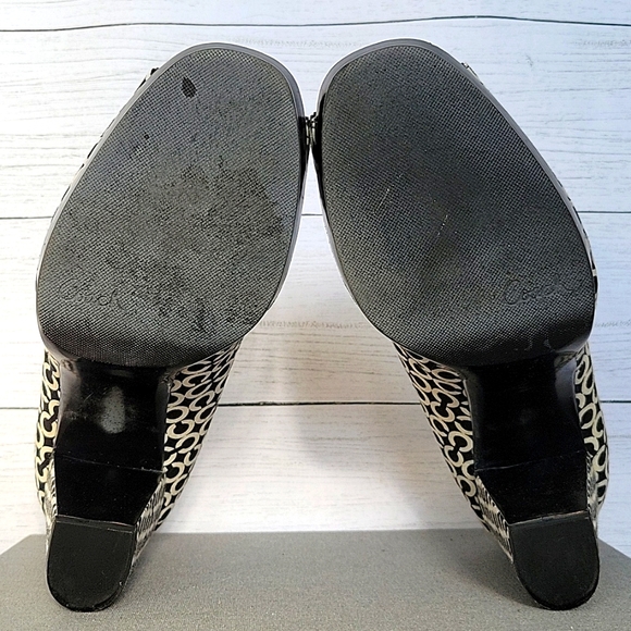 COACH "Corey" size 9 heels, Used, Cute bow detailing! - Picture 7 of 8